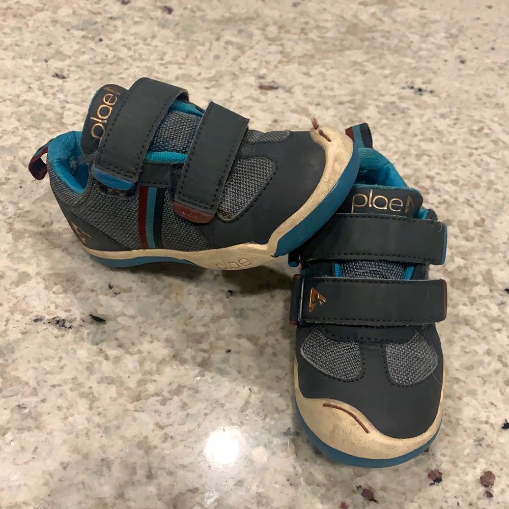 PLAE tennis shoes. Toddler size 8